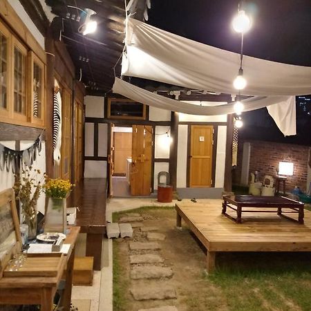Hundred Years Hanok Мокпо Екстериор снимка