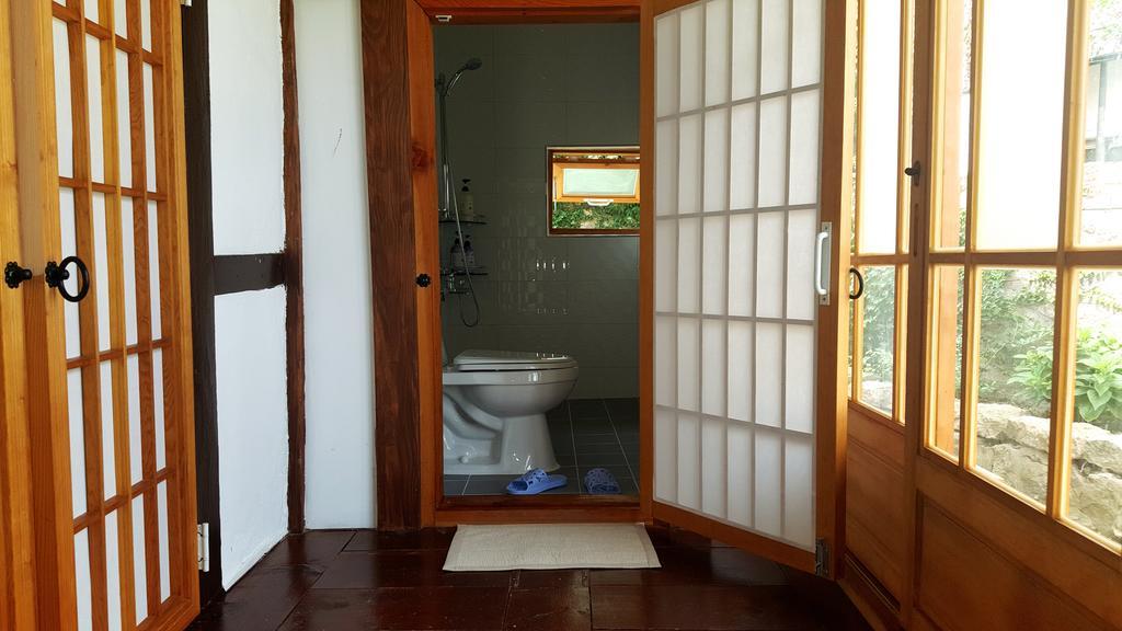 Hundred Years Hanok Мокпо Екстериор снимка