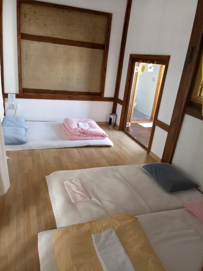 Hundred Years Hanok Мокпо Екстериор снимка